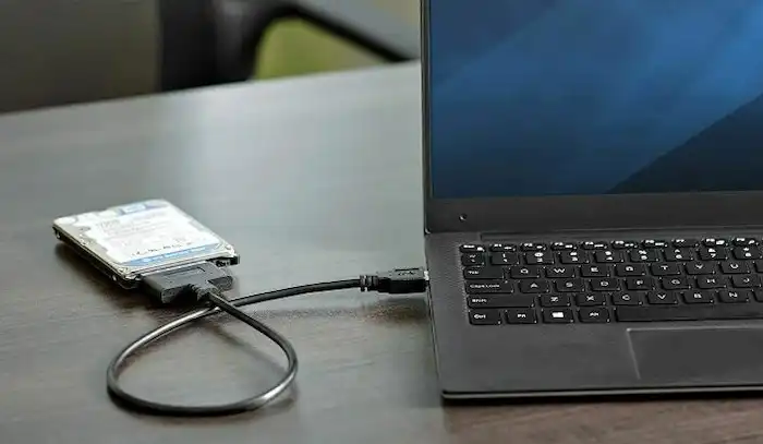 get files off an unbootable hard drive via external hdd